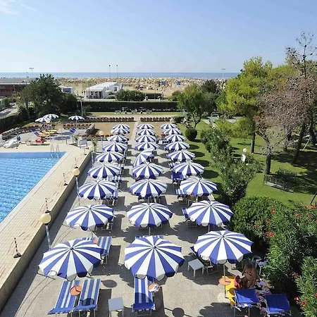 Palace 4*