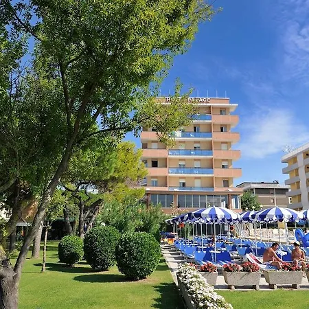 Otel Palace 4*
