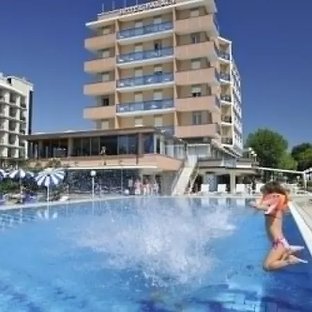 Готель Palace 4*