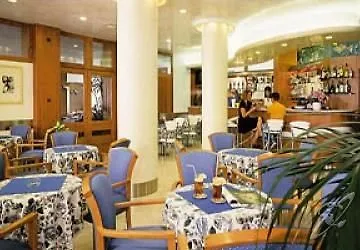 皇宫酒店 4* 比比翁