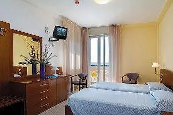 皇宫酒店 比比翁