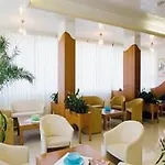 Palace 4* بيبيوني