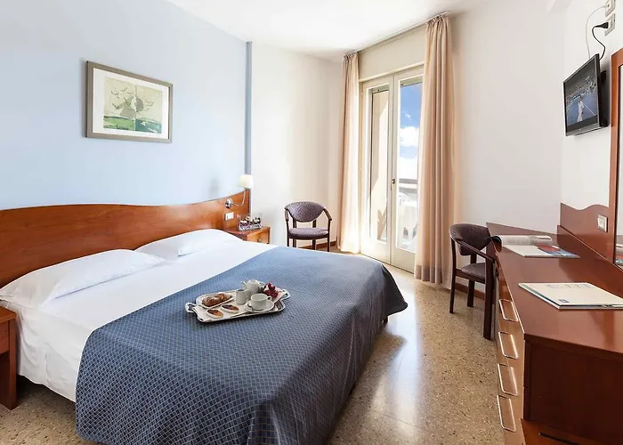 Готель Palace 4*